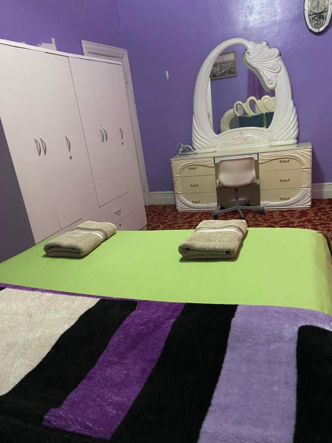 A Lavish Room In Queens New York Buitenkant foto